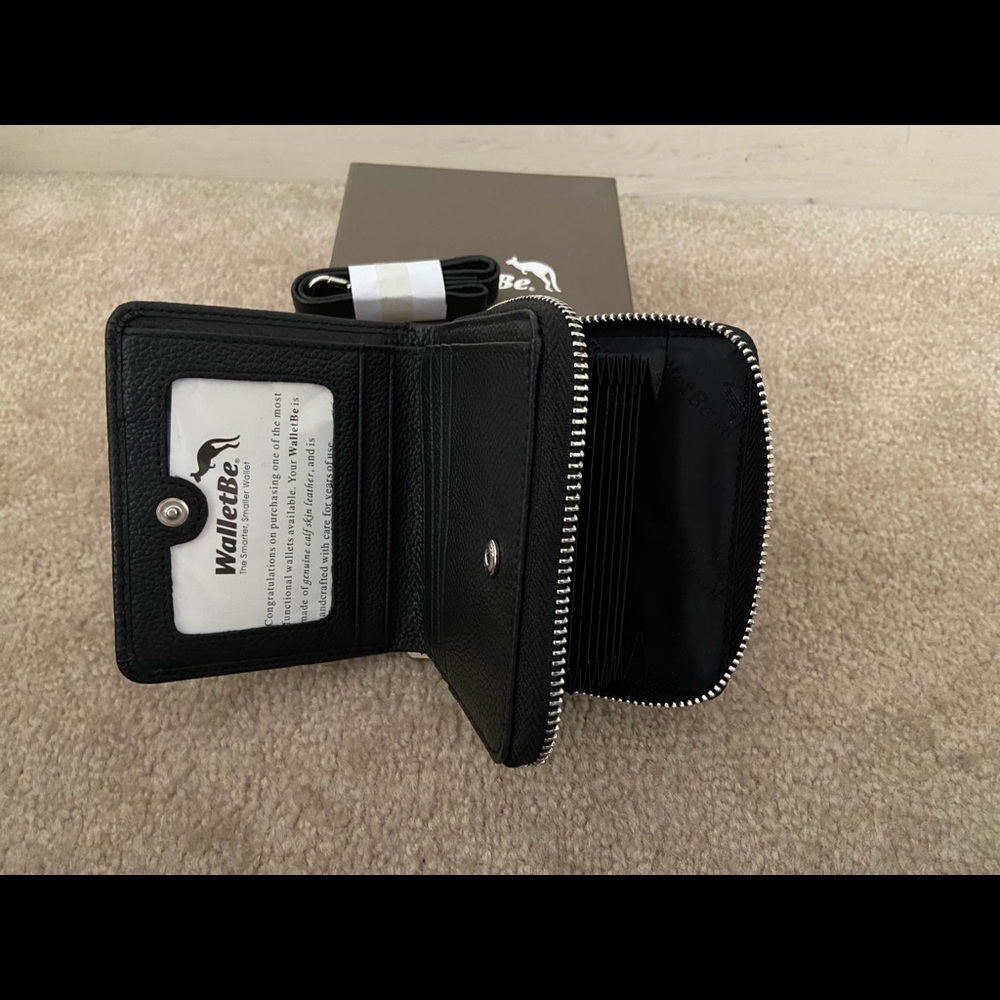 NWOT - Wallet Be Mini Billfold Wallet - Picture 2 of 6